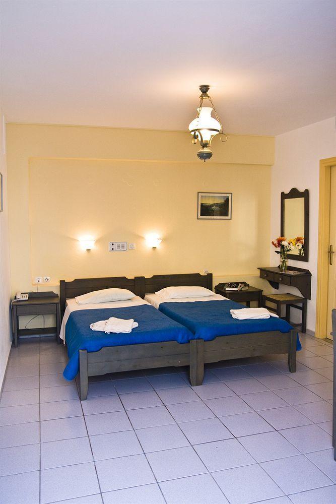 Iliana Hotel Pánormos Quarto foto